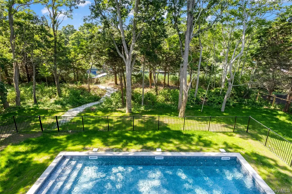 600 Glenn Road Southold NY 11971