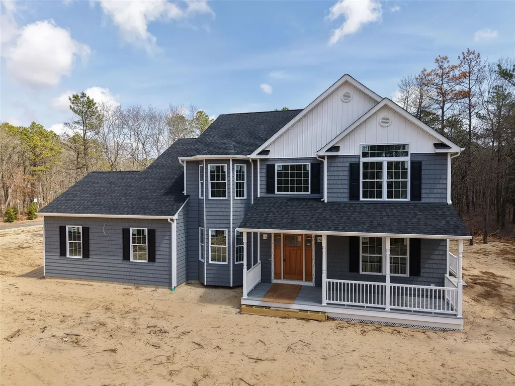 231 Silas Carter Road Manorville NY 11949