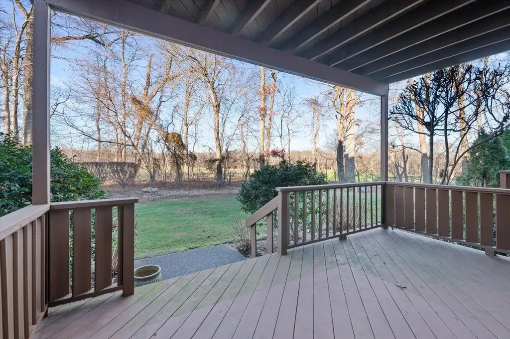 74 Hunt Drive Jericho NY 11753
