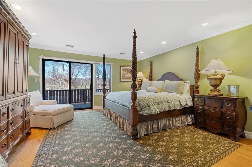 74 Hunt Drive Jericho NY 11753
