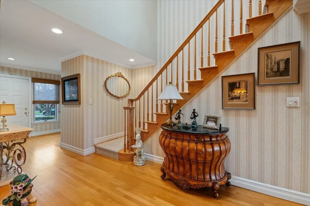 74 Hunt Drive Jericho NY 11753
