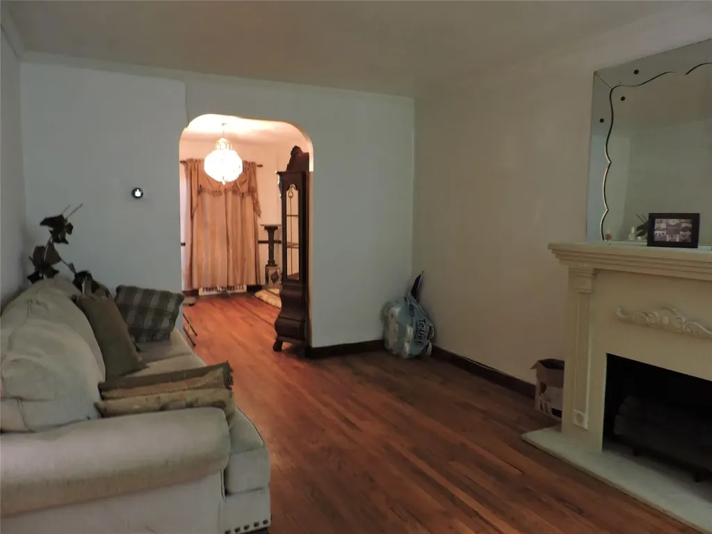 1346 Linden Boulevard Brooklyn NY 11212