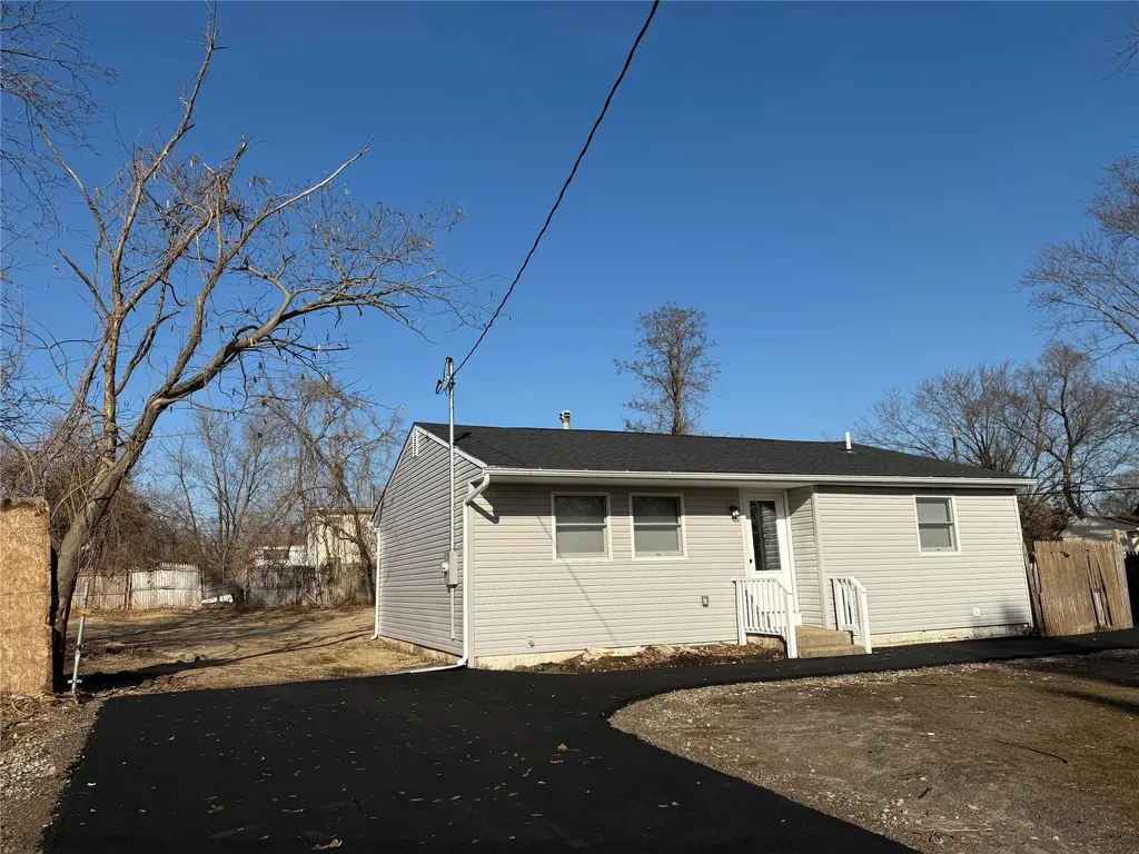 19 E Walnut Street Central Islip NY 11722