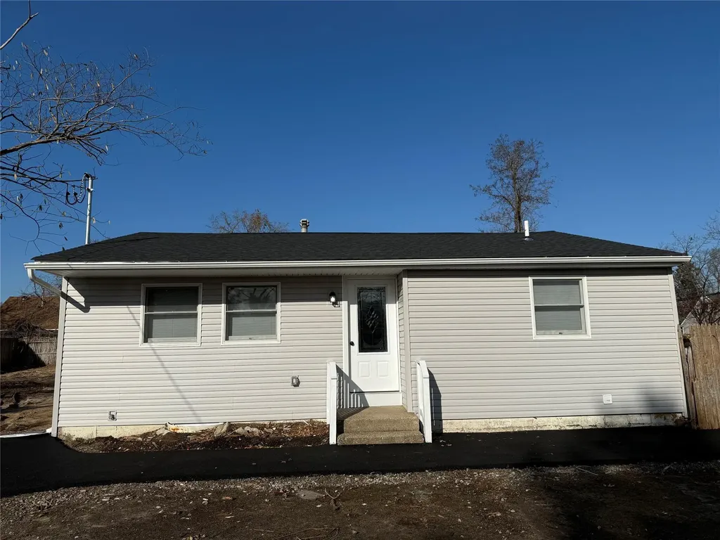 19 E Walnut Street Central Islip NY 11722