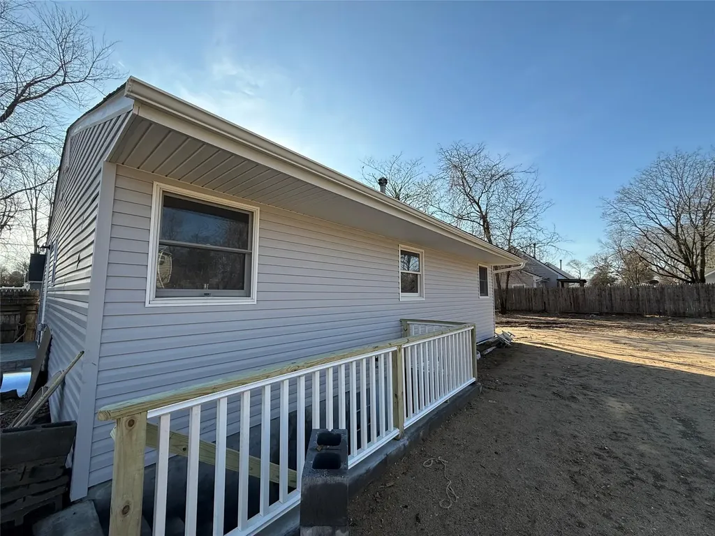 19 E Walnut Street Central Islip NY 11722