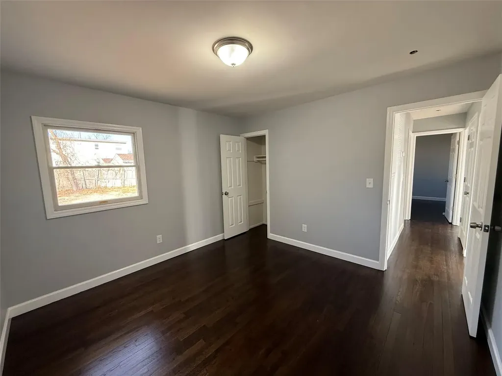 19 E Walnut Street Central Islip NY 11722