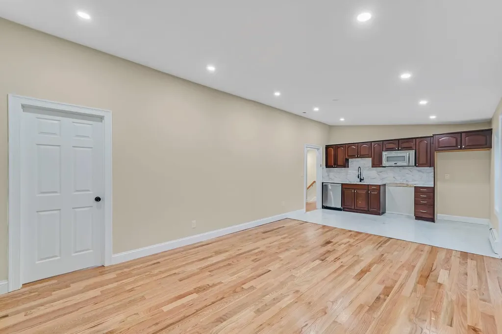 17 Imperial Drive Selden NY 11784