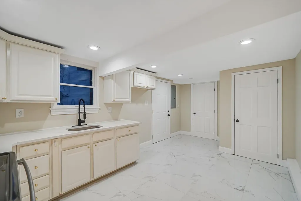 17 Imperial Drive Selden NY 11784