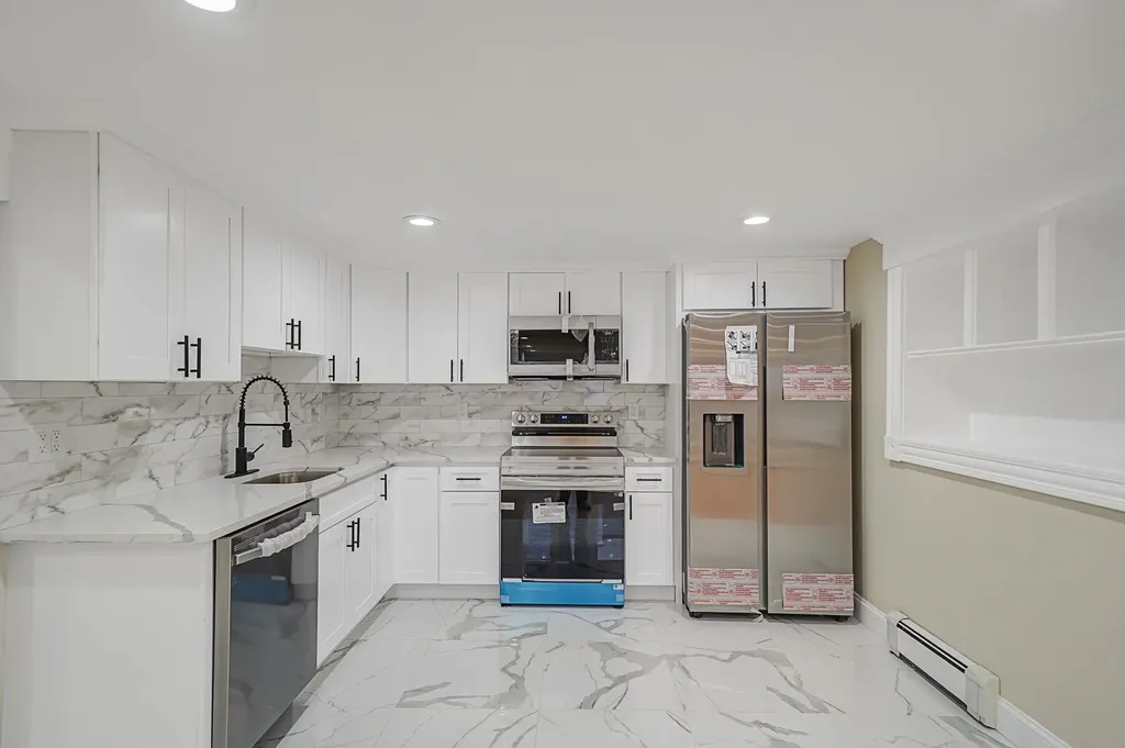 17 Imperial Drive Selden NY 11784