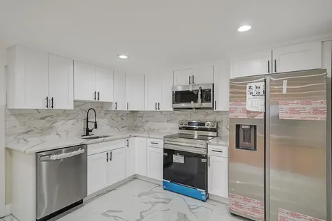 17 Imperial Drive Selden NY 11784