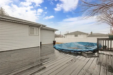 28 Baur Street West Babylon NY 11704