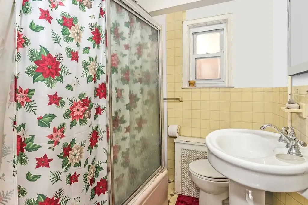 1414 31st Drive Astoria NY 11106