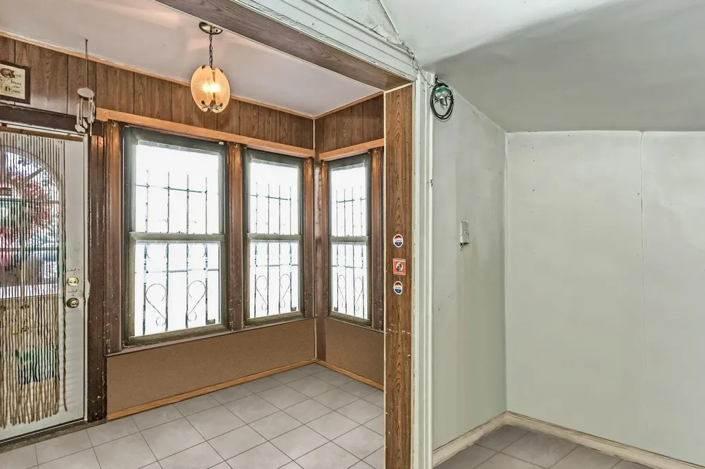 1414 31st Drive Astoria NY 11106