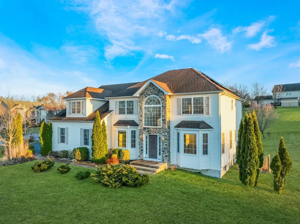 2 Grand View Terrace Chester NY 10918