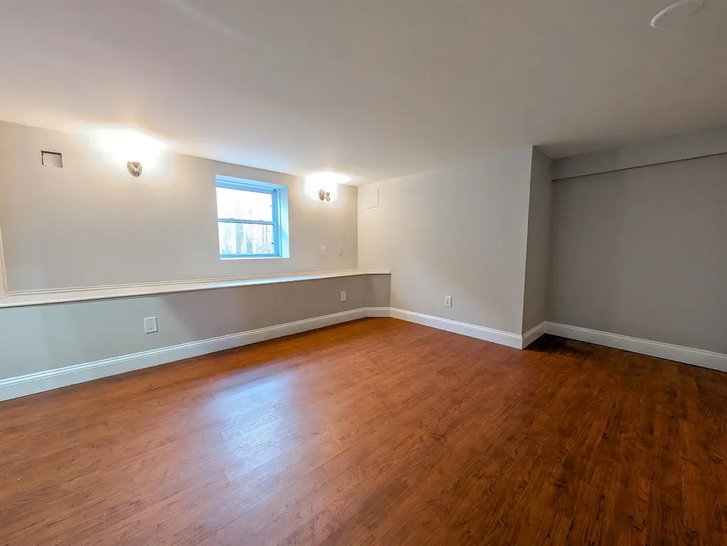 81 Mill Drive Mastic Beach NY 11951