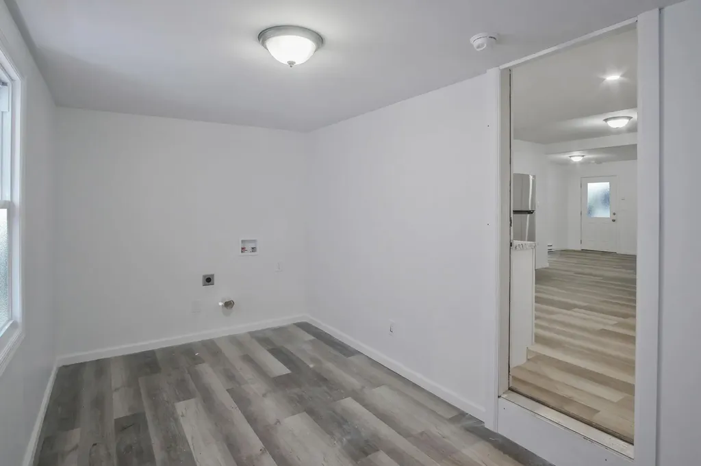 95 Fairway Avenue Riverhead NY 11901
