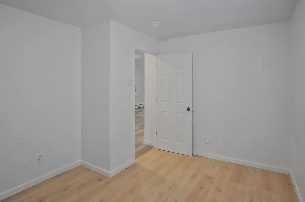 95 Fairway Avenue Riverhead NY 11901