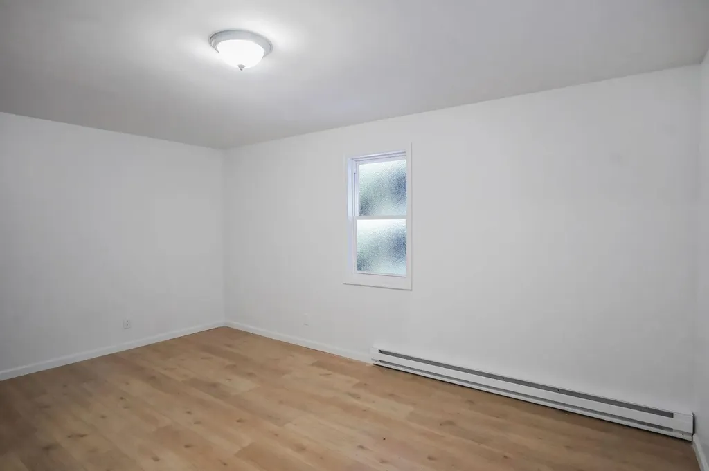 95 Fairway Avenue Riverhead NY 11901