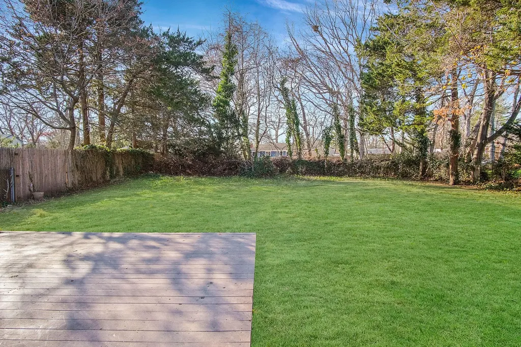 95 Fairway Avenue Riverhead NY 11901