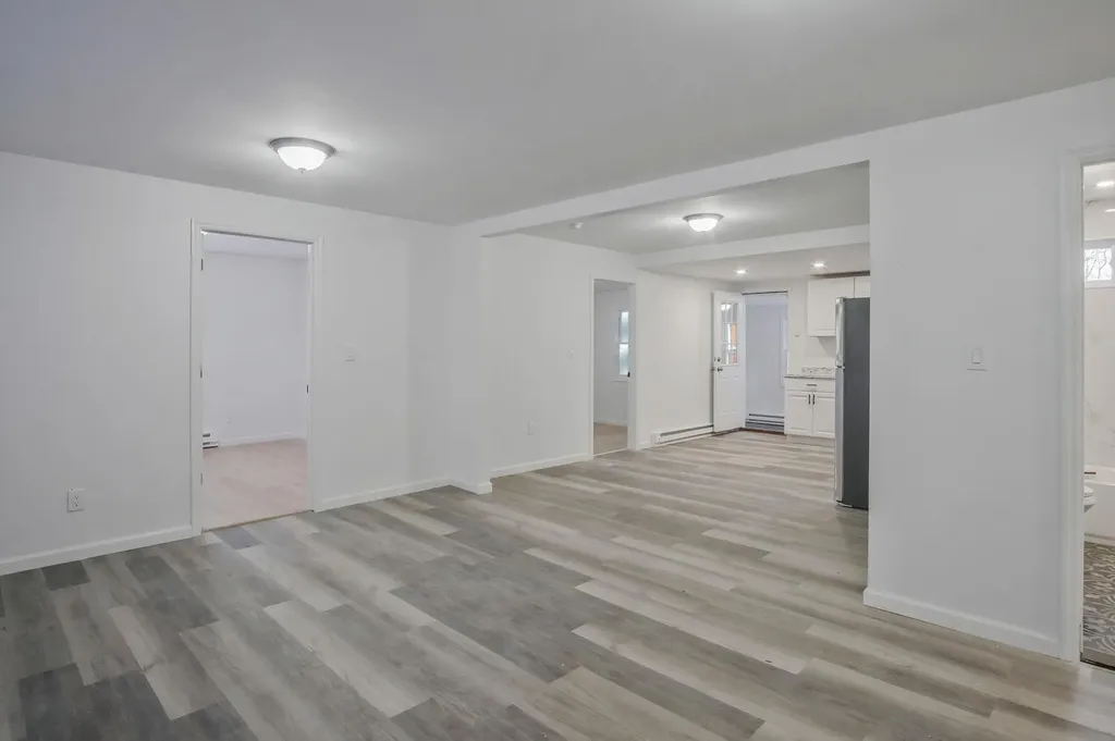 95 Fairway Avenue Riverhead NY 11901