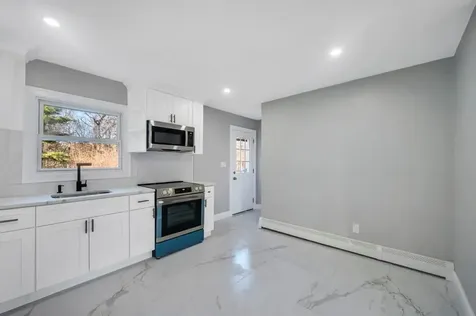 15 Mill Lane Medford NY 11763