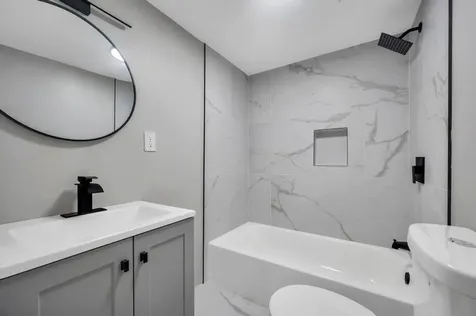 15 Mill Lane Medford NY 11763