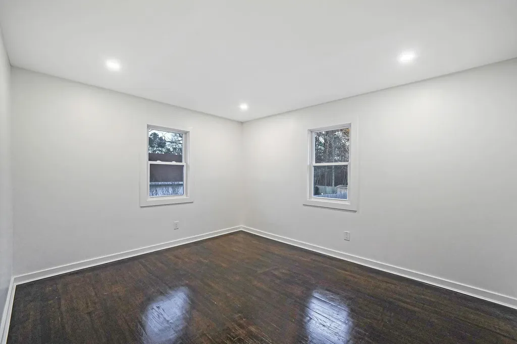16 Maple Avenue Shirley NY 11967