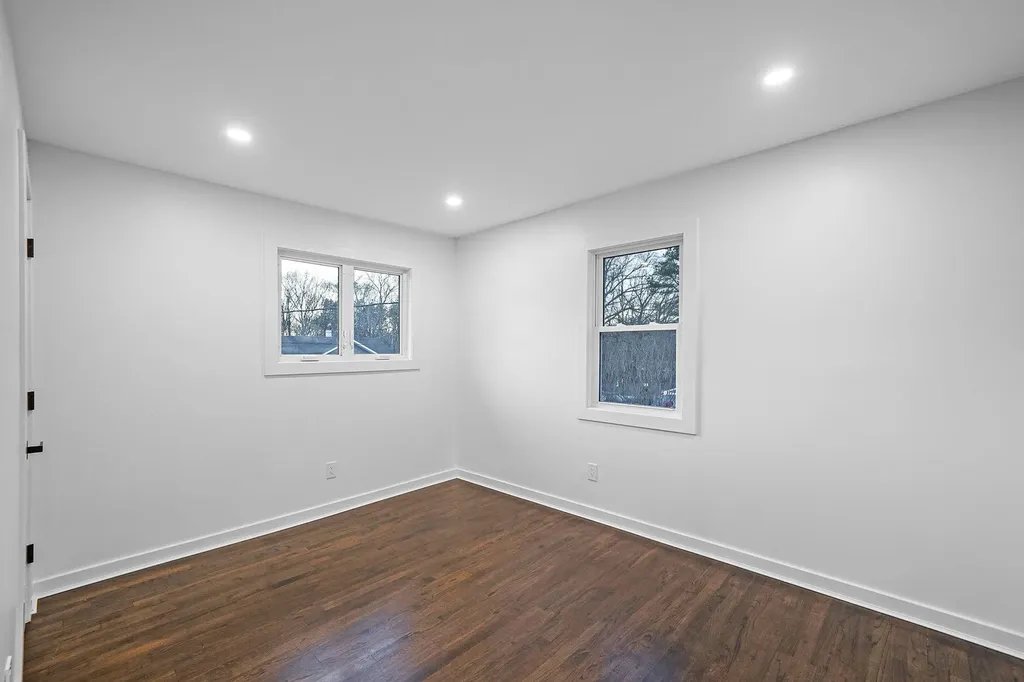16 Maple Avenue Shirley NY 11967