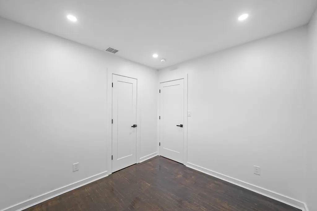 16 Maple Avenue Shirley NY 11967