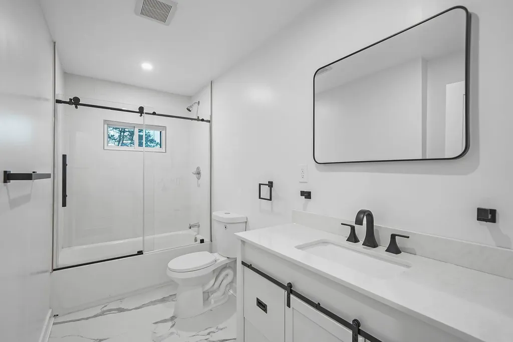 16 Maple Avenue Shirley NY 11967