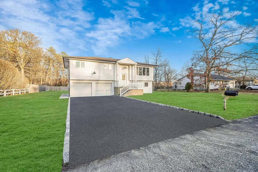 16 Maple Avenue Shirley NY 11967