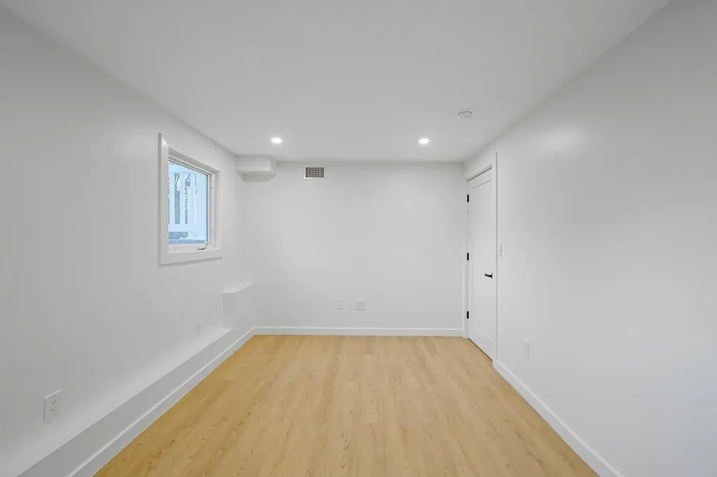 16 Maple Avenue Shirley NY 11967
