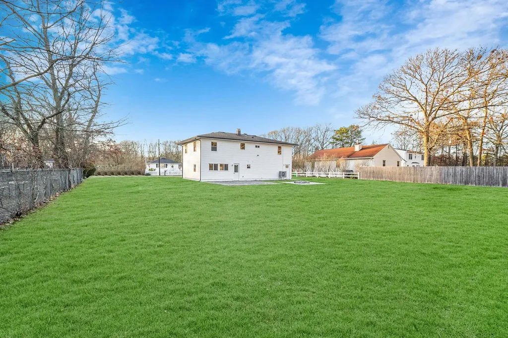 16 Maple Avenue Shirley NY 11967