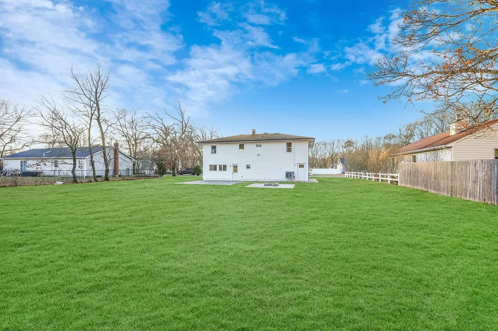 16 Maple Avenue Shirley NY 11967