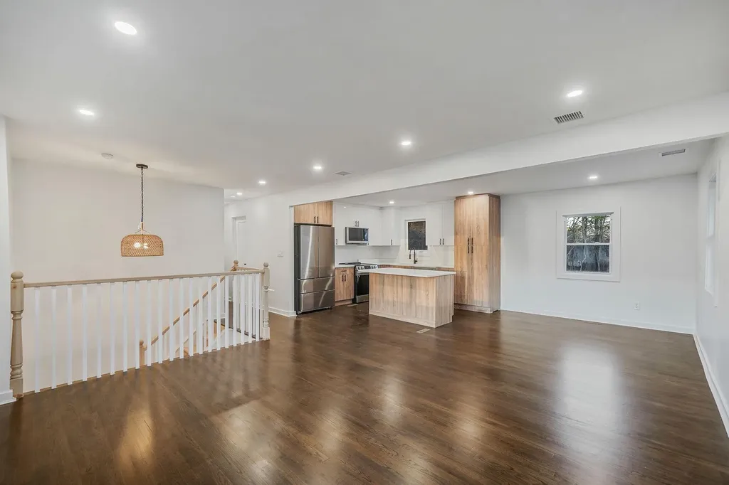 16 Maple Avenue Shirley NY 11967