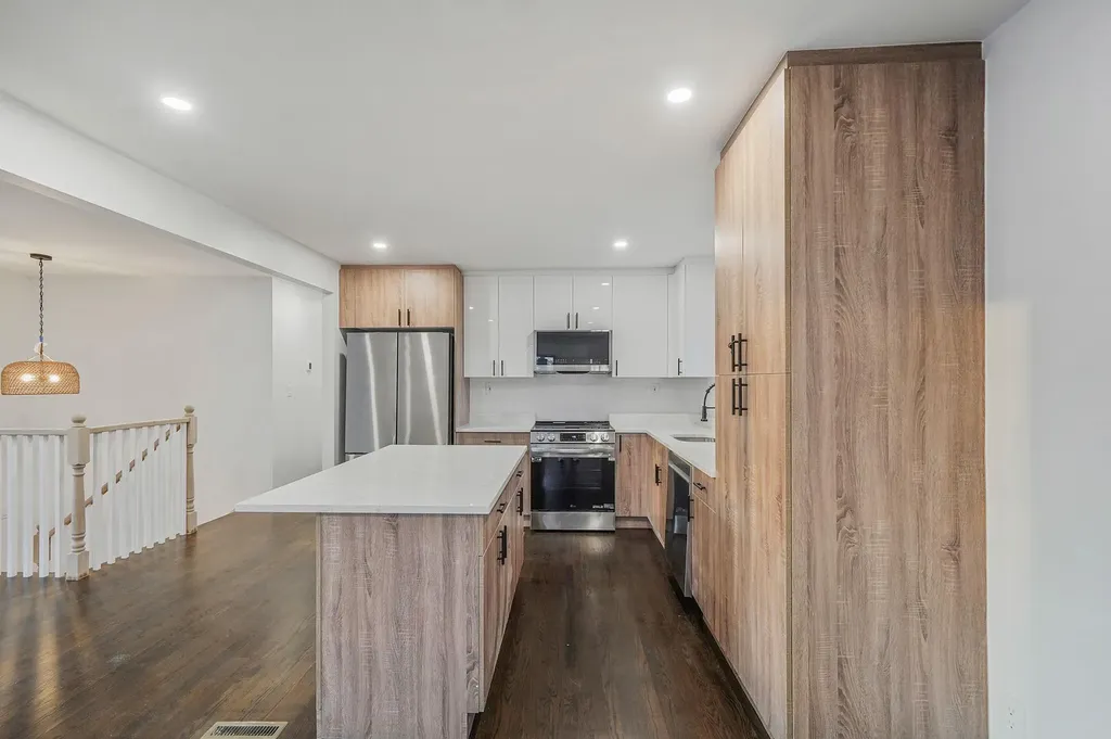 16 Maple Avenue Shirley NY 11967