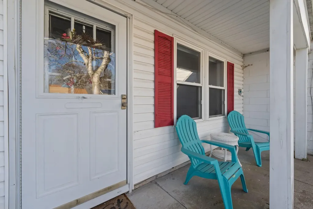 49 Freedom Lane Coram NY 11727