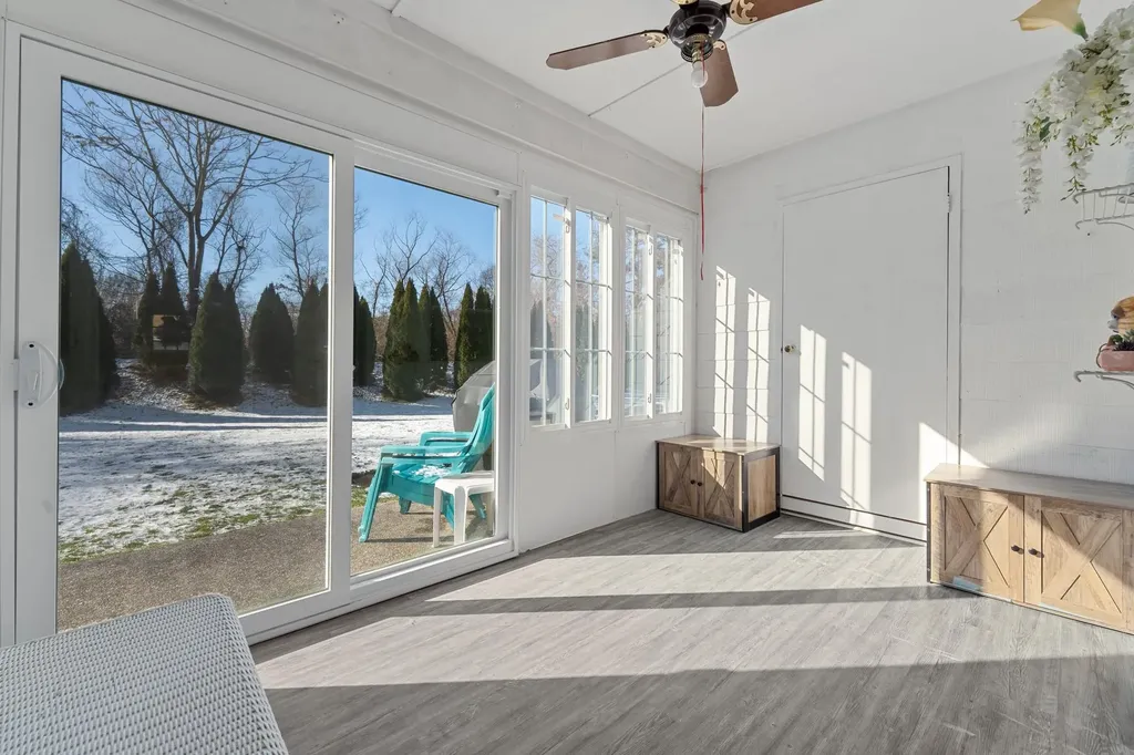 49 Freedom Lane Coram NY 11727