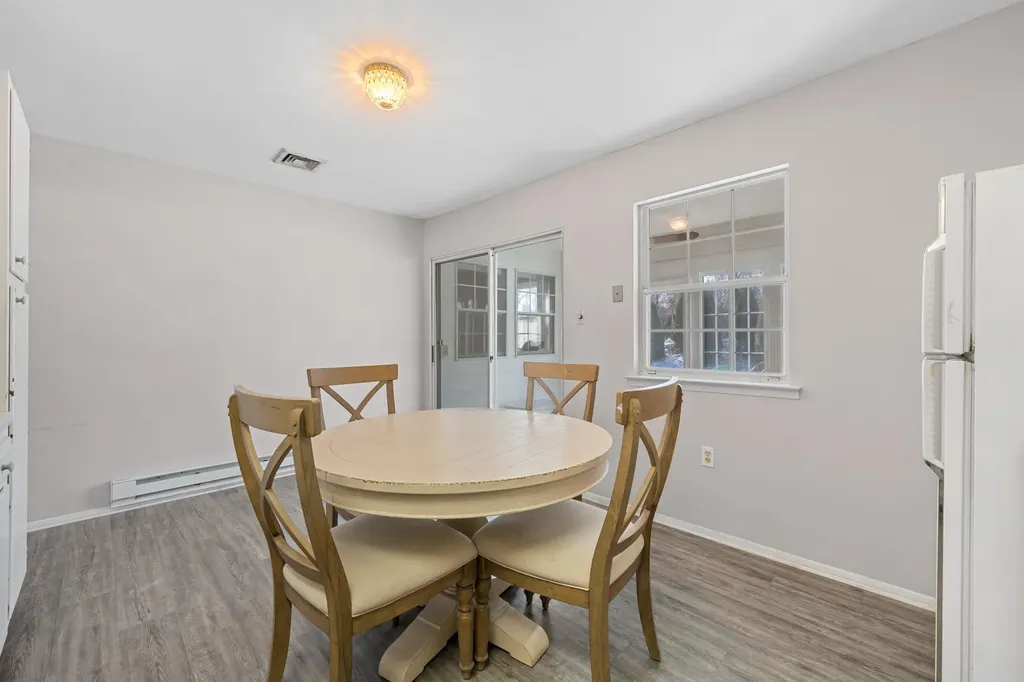 49 Freedom Lane Coram NY 11727