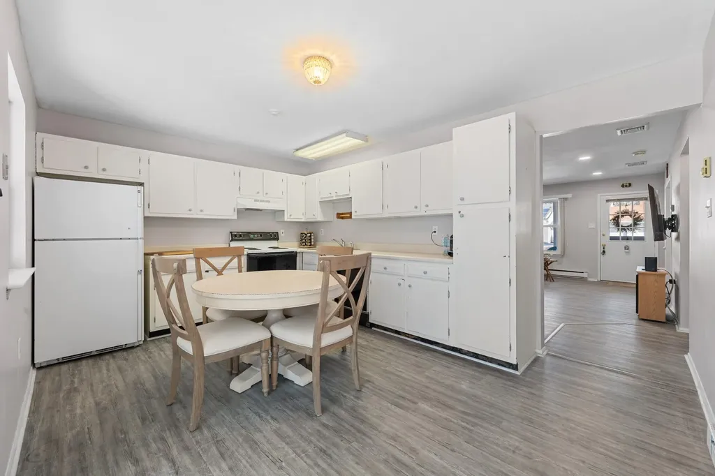 49 Freedom Lane Coram NY 11727
