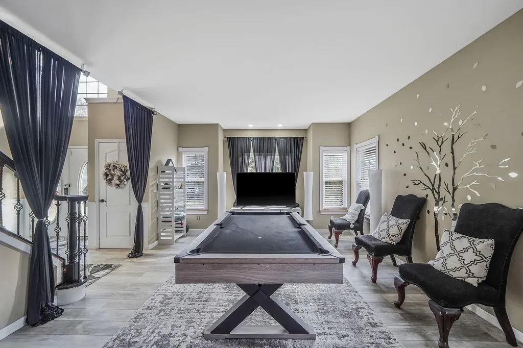 6 Orient Avenue Brookhaven NY 11719