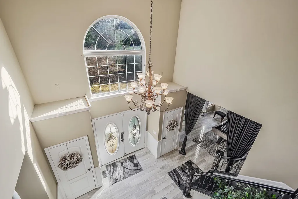 6 Orient Avenue Brookhaven NY 11719