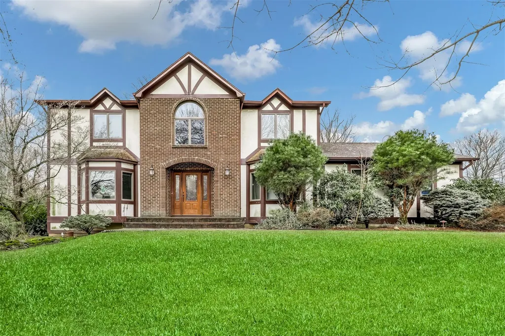23 Mills Road Suffern NY 10901
