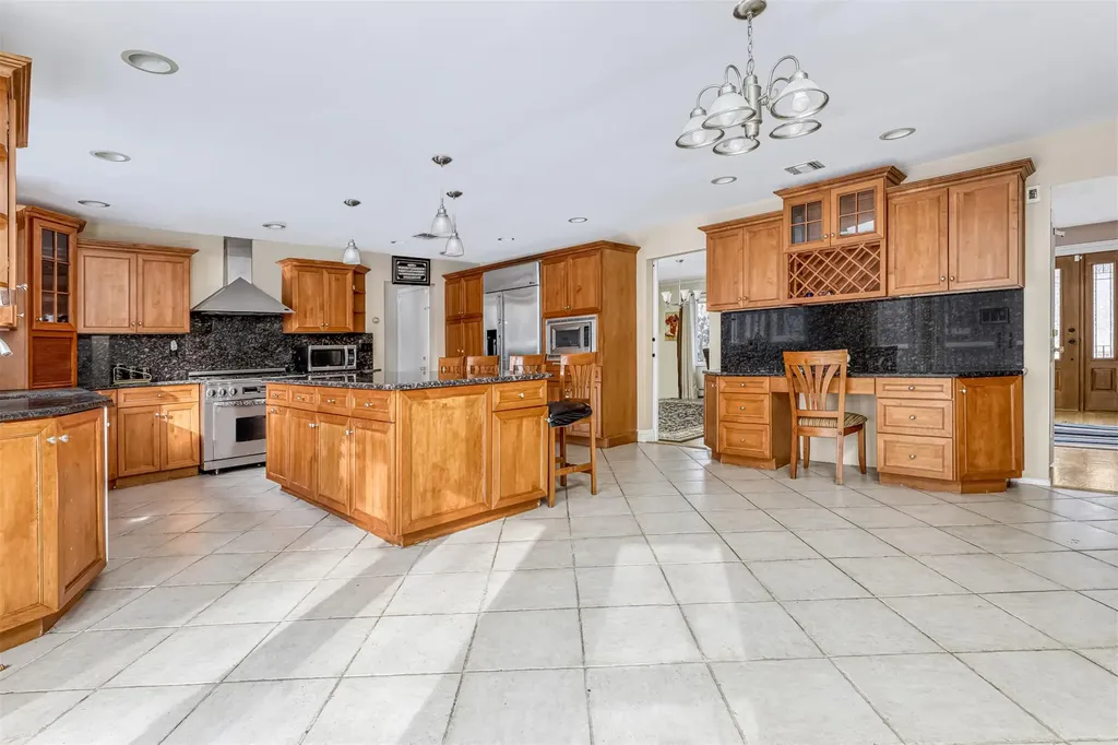 23 Mills Road Suffern NY 10901