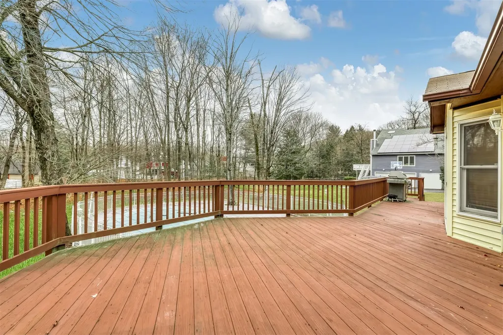 23 Mills Road Suffern NY 10901