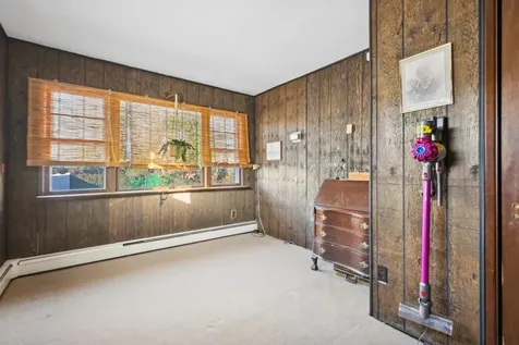 9 Lion Lane North Babylon NY 11704