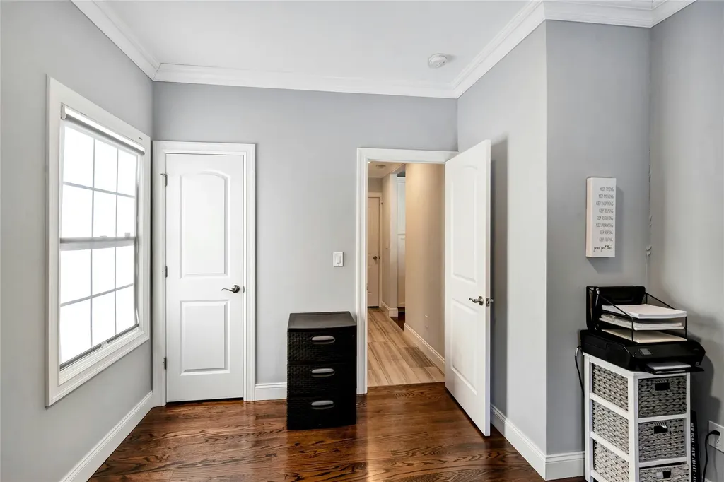 160 Morton Boulevard Plainview NY 11803-6204