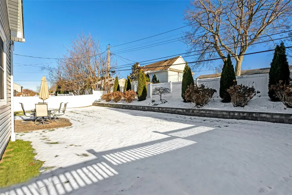160 Morton Boulevard Plainview NY 11803-6204