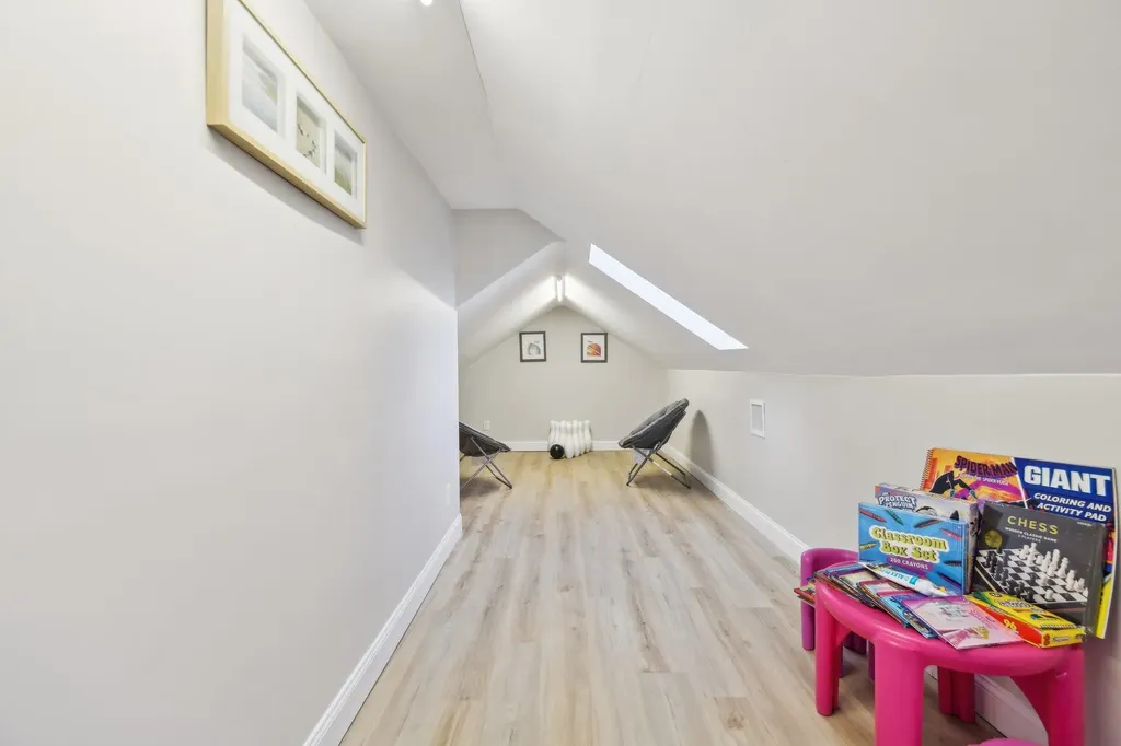 68 Johnson Lane Bay Shore NY 11706