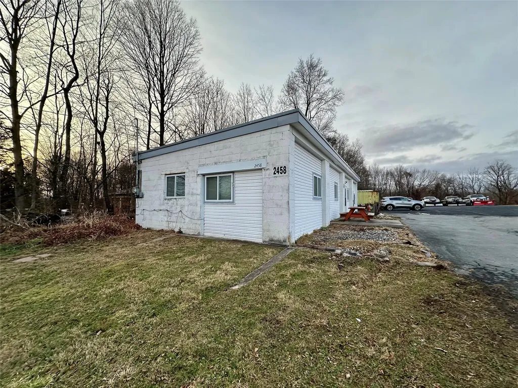 2458 Route 302 Middletown NY 10941